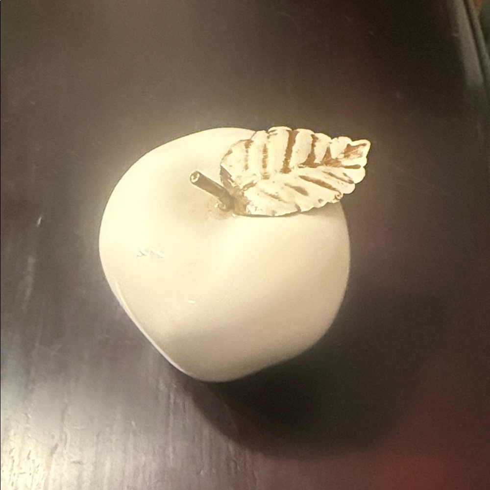 House Of Andaloo White Ceramic Fruit Decor Set - Picture 4 of 5